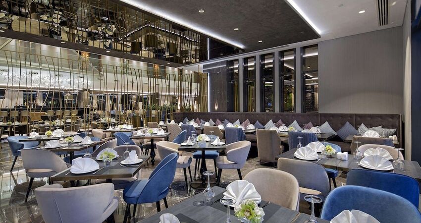 DoubleTree by Hilton Hotel Istanbul - Piyalepasa