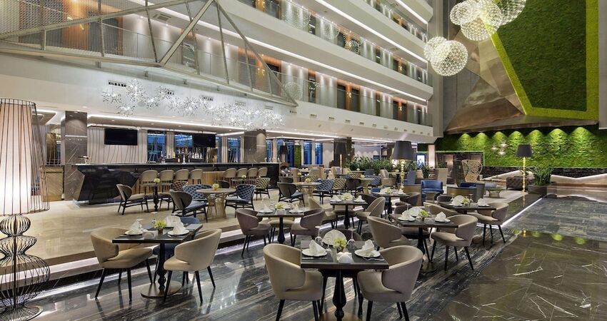 DoubleTree by Hilton Hotel Istanbul - Piyalepasa