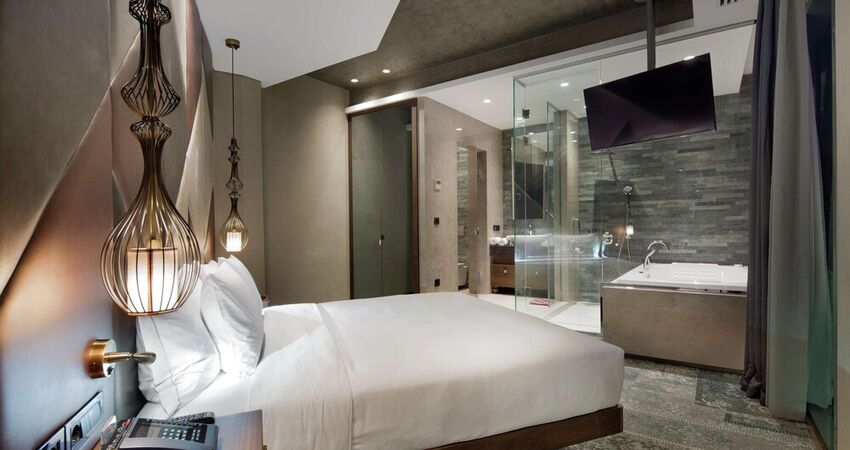 DoubleTree by Hilton Hotel Istanbul - Piyalepasa