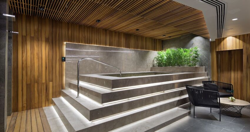 DoubleTree by Hilton Hotel Istanbul - Piyalepasa