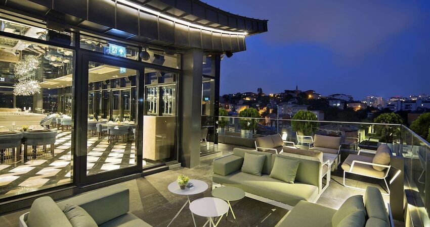 DoubleTree by Hilton Hotel Istanbul - Piyalepasa