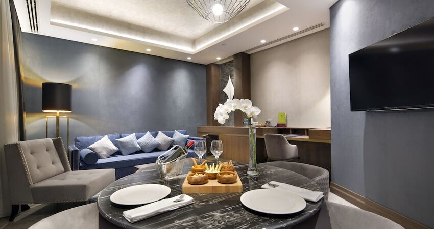 DoubleTree by Hilton Hotel Istanbul - Piyalepasa