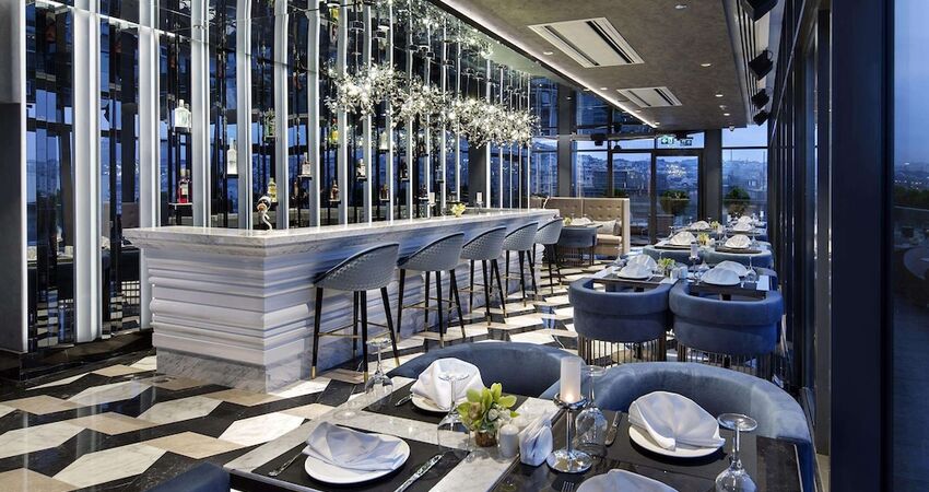 DoubleTree by Hilton Hotel Istanbul - Piyalepasa