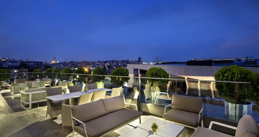 DoubleTree by Hilton Hotel Istanbul - Piyalepasa