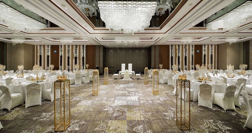 DoubleTree by Hilton Hotel Istanbul - Piyalepasa