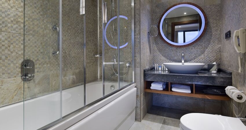 DoubleTree by Hilton Hotel Istanbul - Piyalepasa