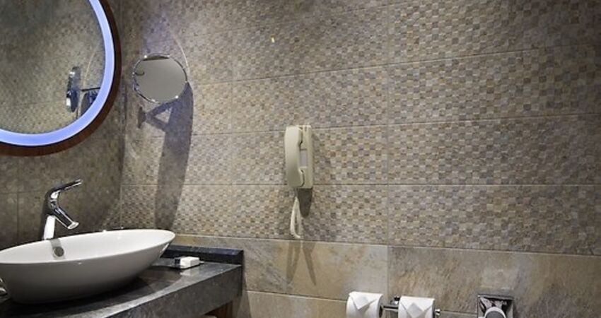 DoubleTree by Hilton Hotel Istanbul - Piyalepasa