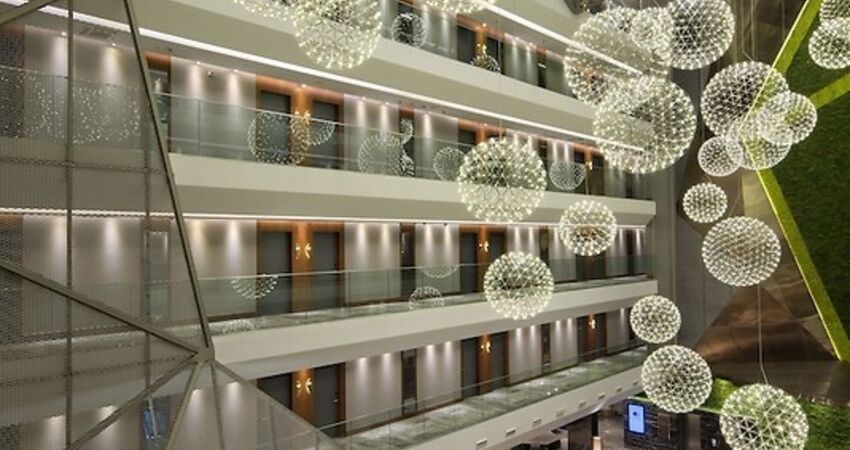 DoubleTree by Hilton Hotel Istanbul - Piyalepasa