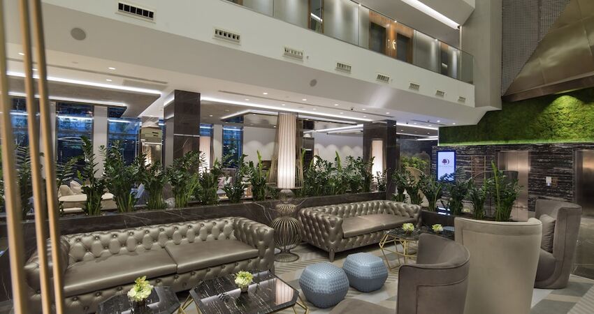 DoubleTree by Hilton Hotel Istanbul - Piyalepasa