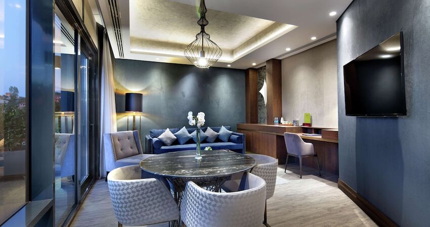 DoubleTree by Hilton Hotel Istanbul - Piyalepasa