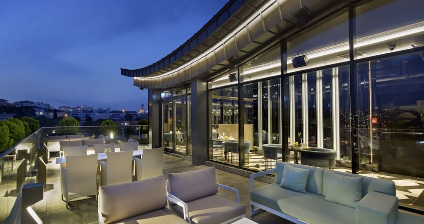 DoubleTree by Hilton Hotel Istanbul - Piyalepasa