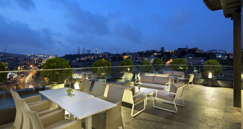 DoubleTree by Hilton Hotel Istanbul - Piyalepasa
