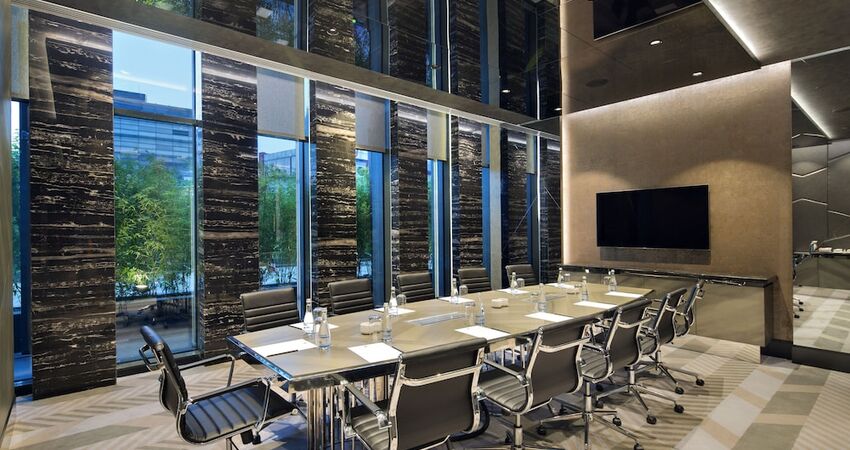 DoubleTree by Hilton Hotel Istanbul - Piyalepasa