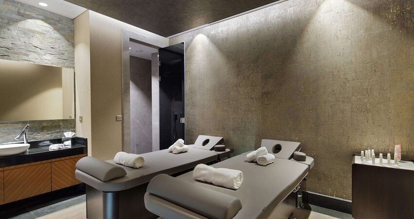 DoubleTree by Hilton Hotel Istanbul - Piyalepasa