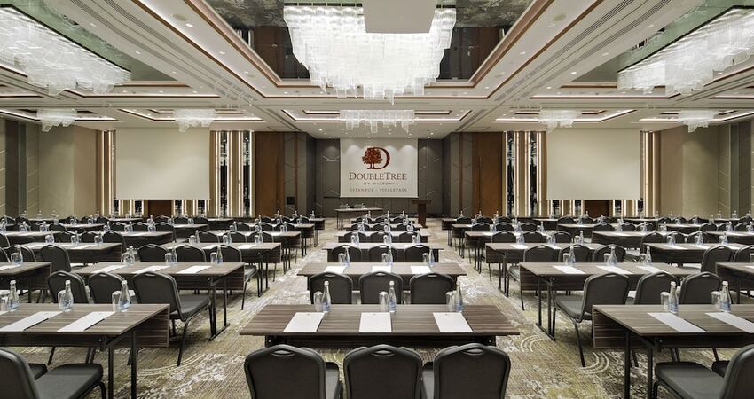 DoubleTree by Hilton Hotel Istanbul - Piyalepasa