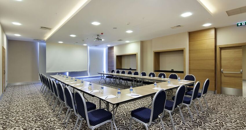 Hilton Garden Inn Istanbul Golden Horn