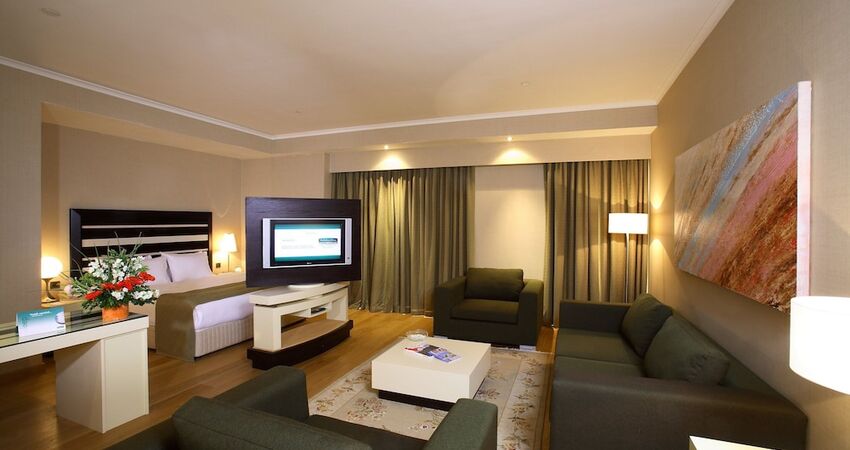 Holiday Inn Istanbul Airport Hotel