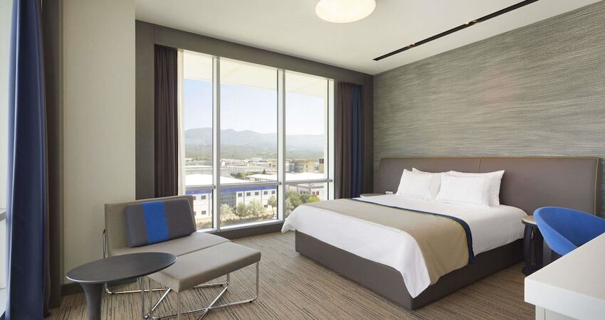 Ramada Hotel & Suites by Wyndham Kemalpasa Izmir