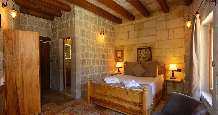 Caftan Cave Suites